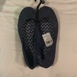 Woman’s casual flats